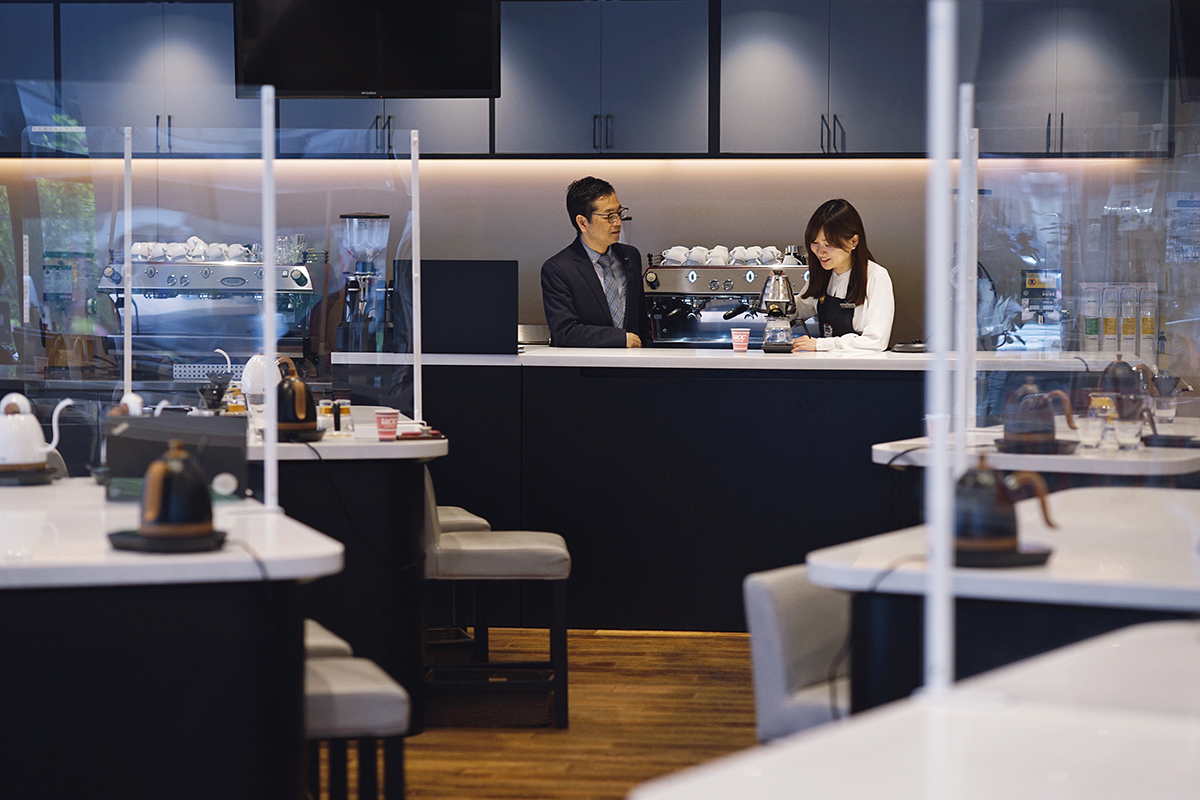 体験コースベーシックコースプロフェッショナルコーススペシャリストコー