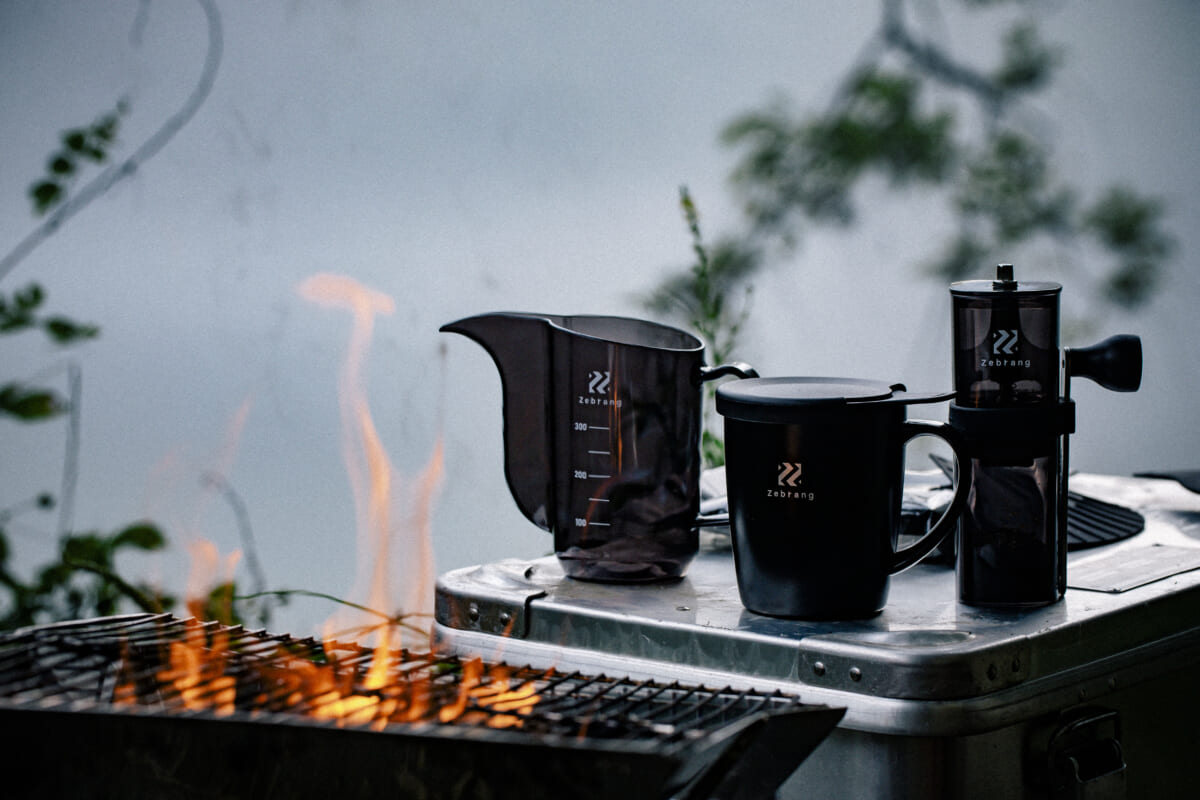 キャンプ用ミルと言えば、金属製が主流。