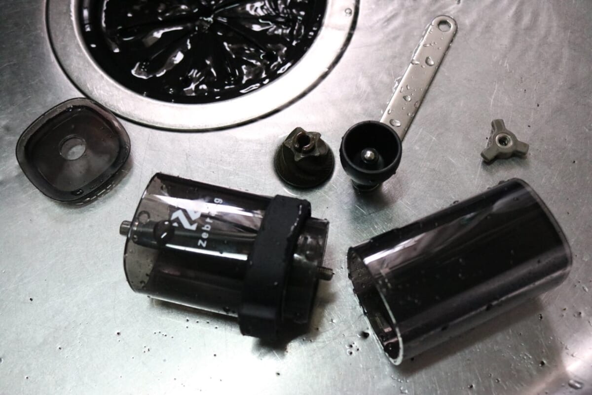 セラミック製臼を採用