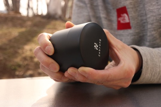 閉める際にパチンと音が鳴る