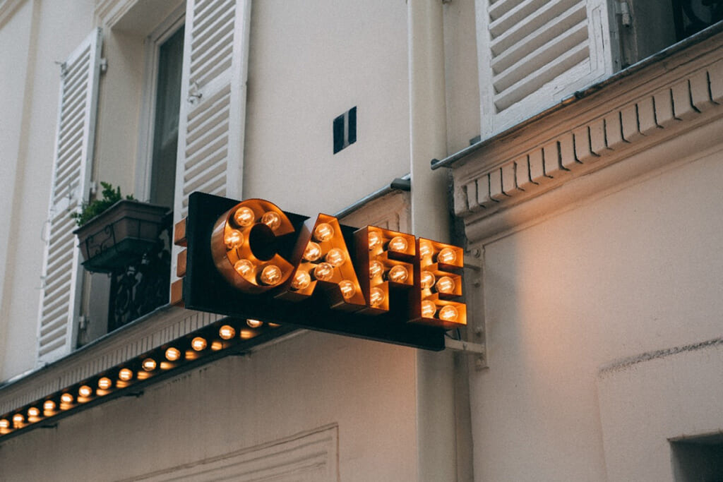 コーヒースタンドとカフェの違い