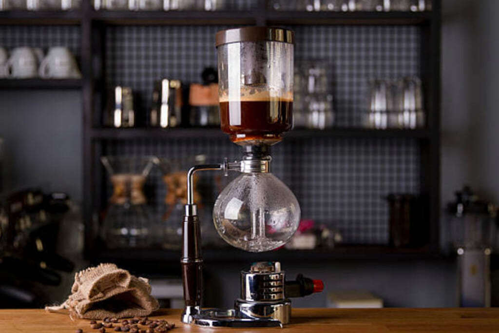 意外と知らないサイフォン式コーヒーの仕組み