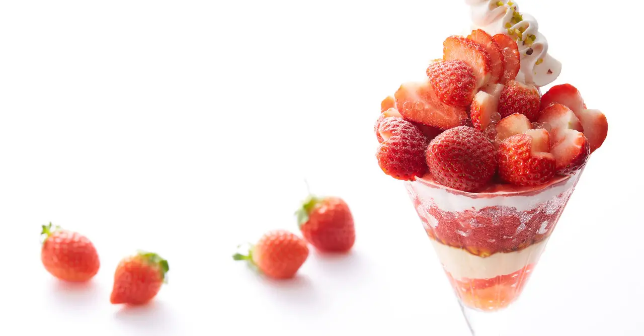 タカノフルーツパーラー1月の旬果グランドメニューは苺