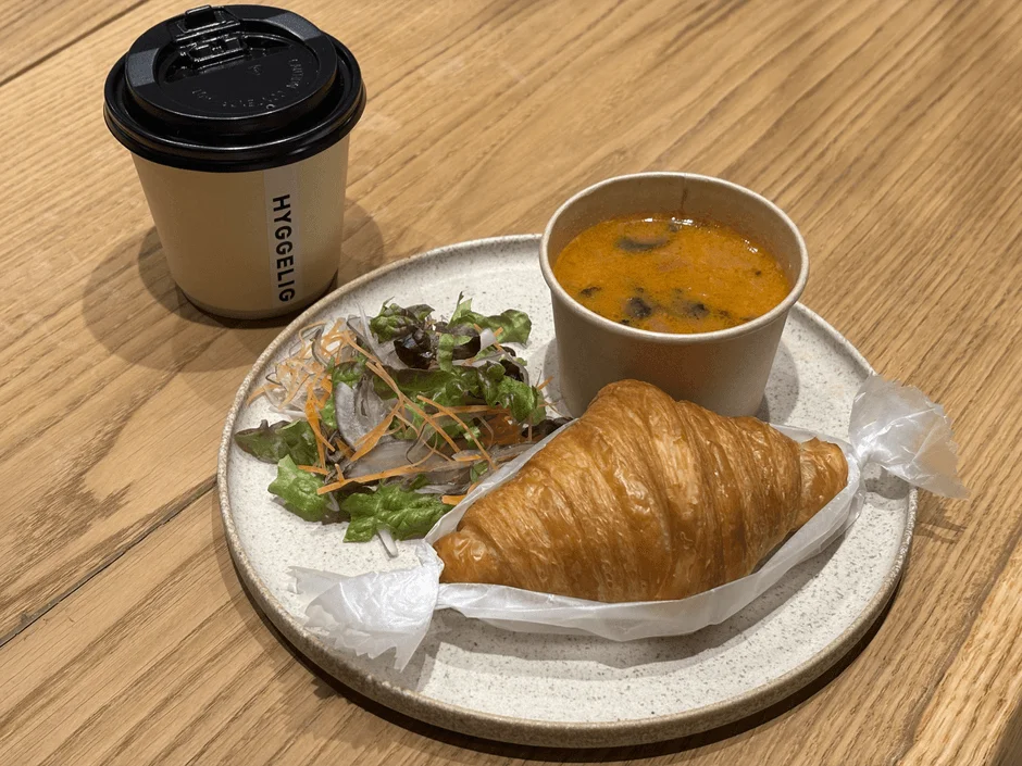 焼きたてクロワッサンモーニング