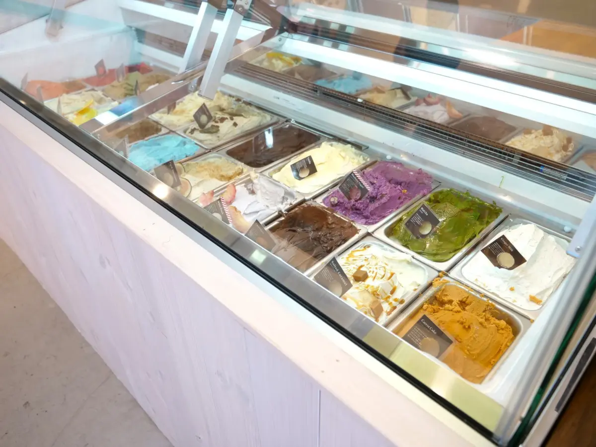 ジェラートショーケース
