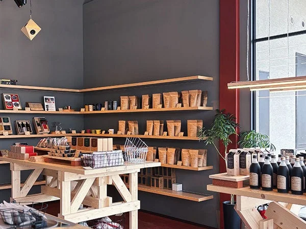 ロクメイコーヒーファクトリーの店内