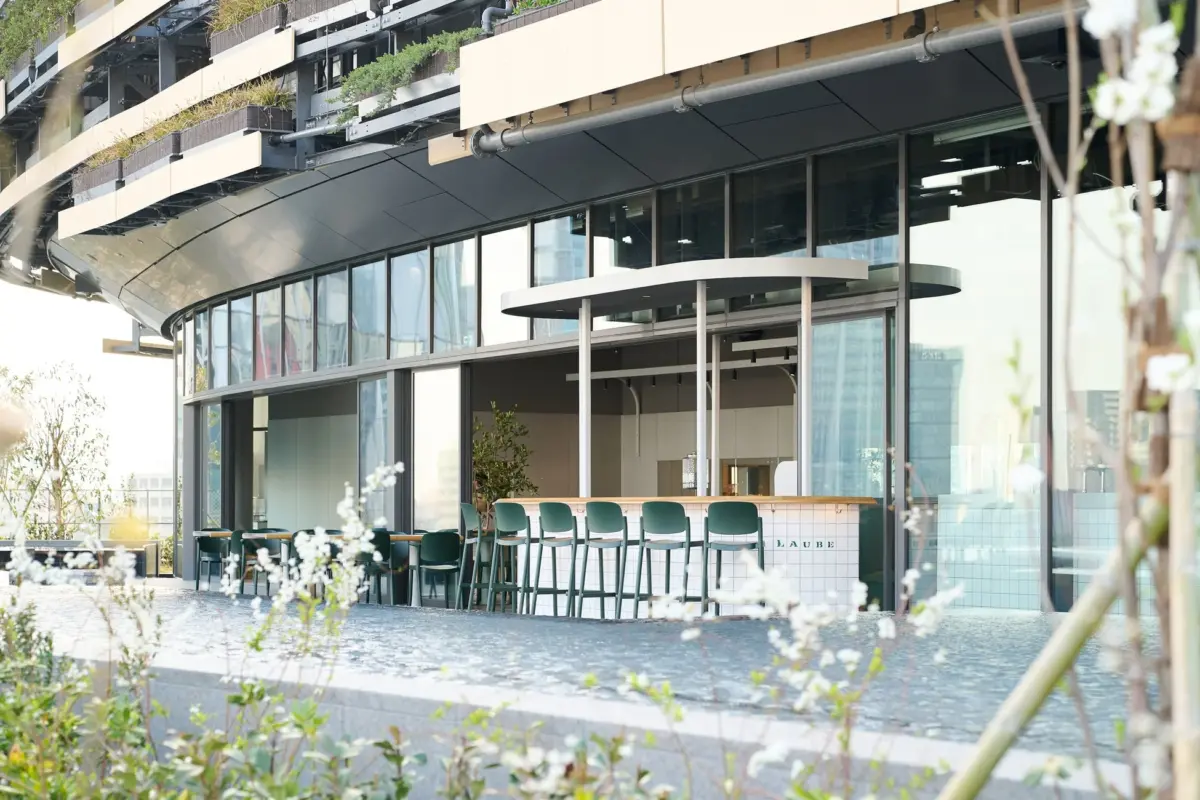 LAUBE外観