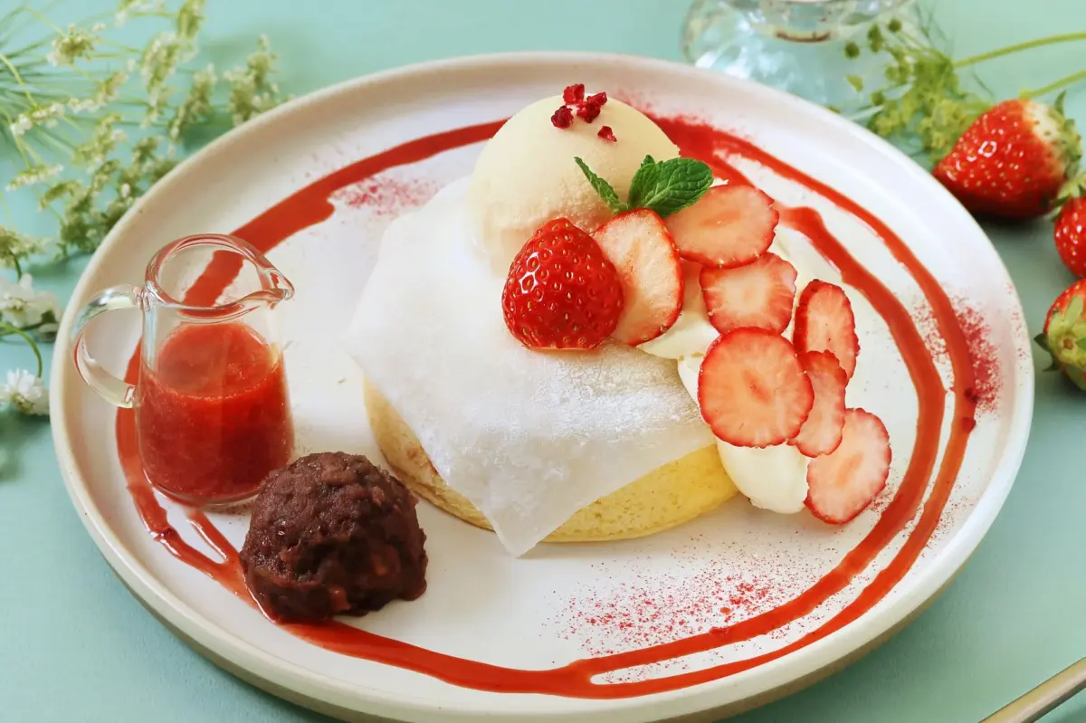 春いちごのもちふわパンケーキ