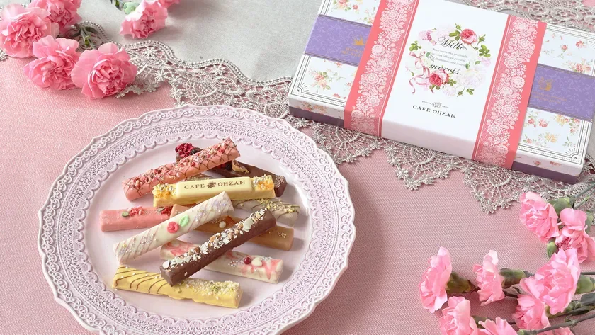 ブーケ柄が華やかな掛け紙