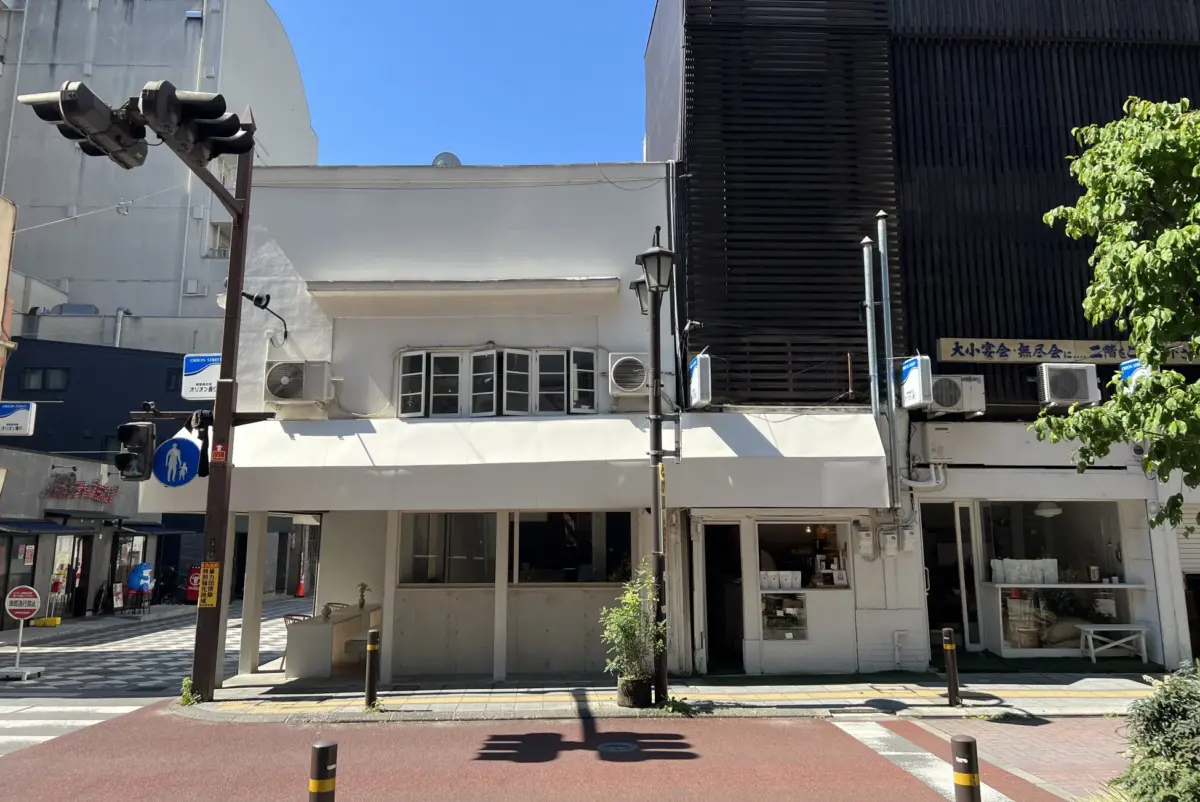 山梨『寺崎COFFEE』が位置する街並み