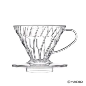 VDTA01T | コーヒーステーション Clear glass pour over coffee dripper with a circular base and handle on a white background