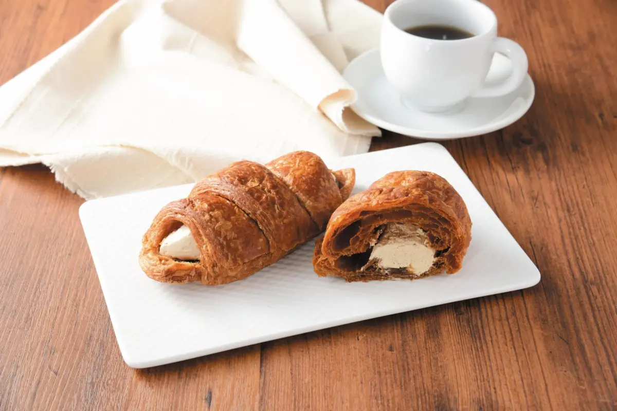 カフェラテクロワッサン