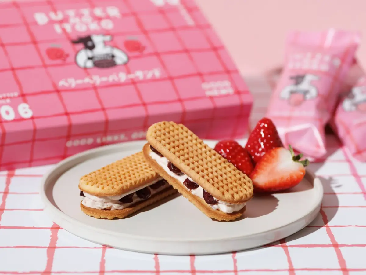 いとこのフルーツバターサンド【あまりんのベリーベリーバターサンド】