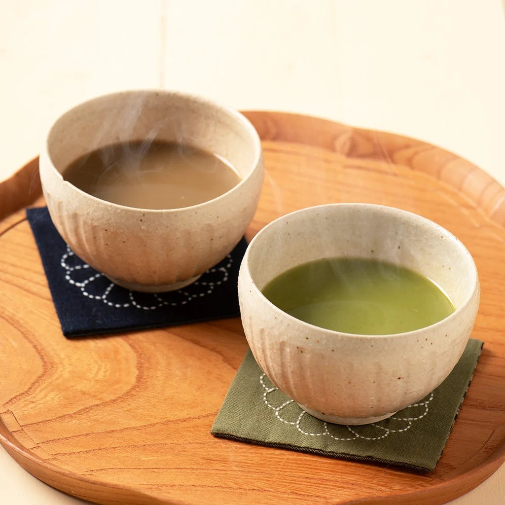 抹茶とほうじ茶のラテ