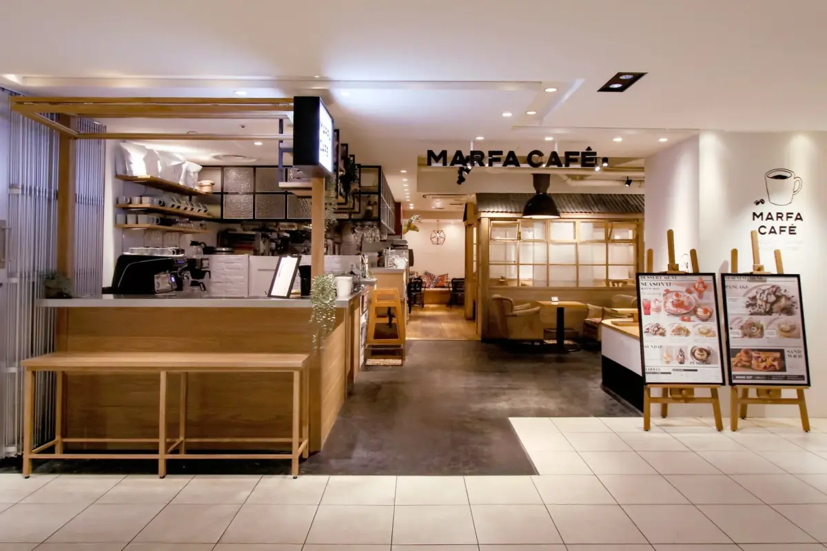 MARFA CAFE 内観