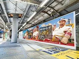 京急線品川駅 屋外広告