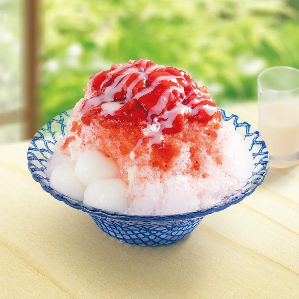 椿屋特製かき氷 苺 練乳添え