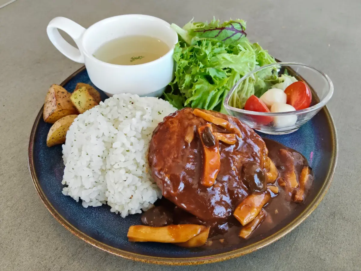 SORA terrace cafe ハンバーグプレート