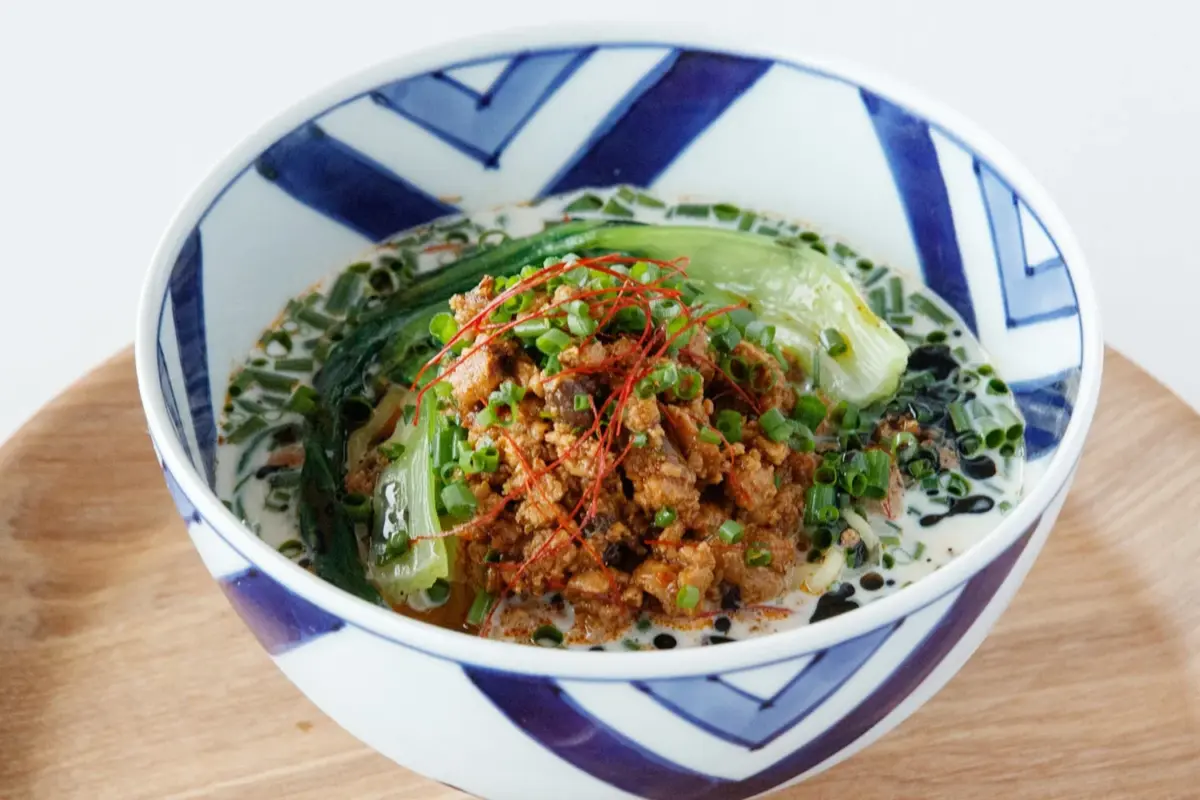ヴィーガン豆乳担々麺