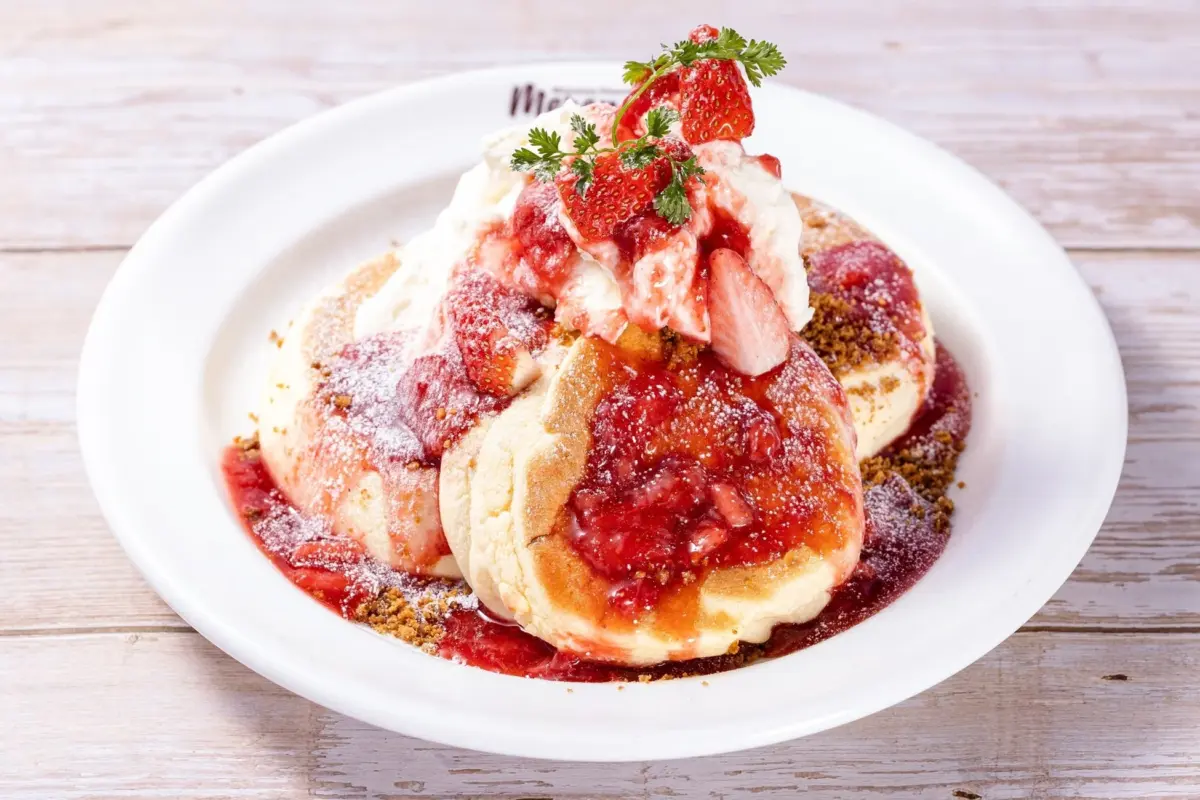 ストロベリーパンケーキ
