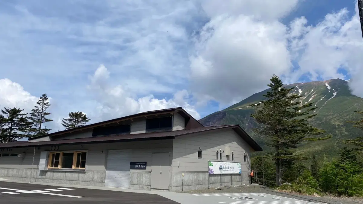 田の原Baseの店舗外観