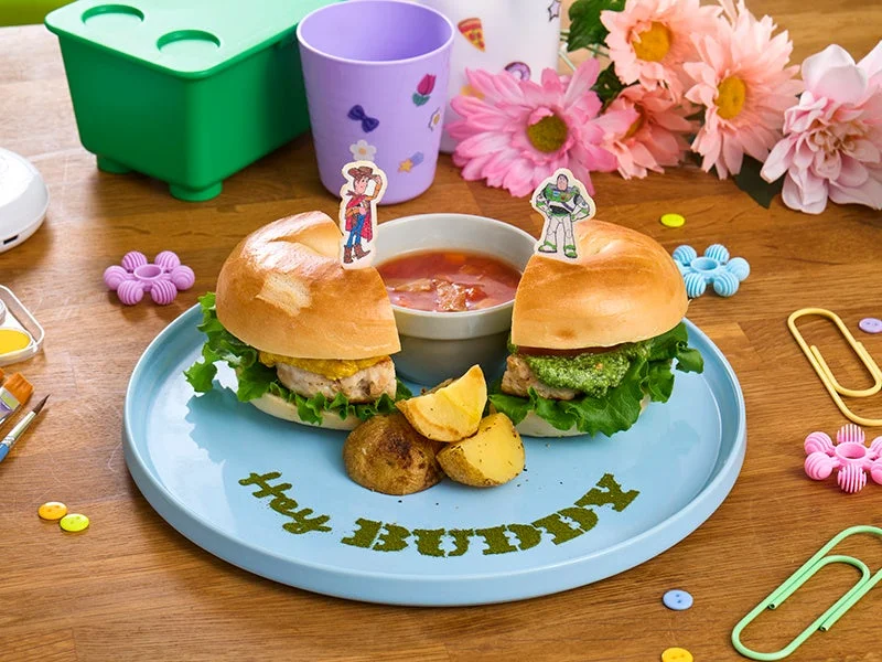 ＜ウッディ＆バズ＞久しぶりだな、相棒バーガー