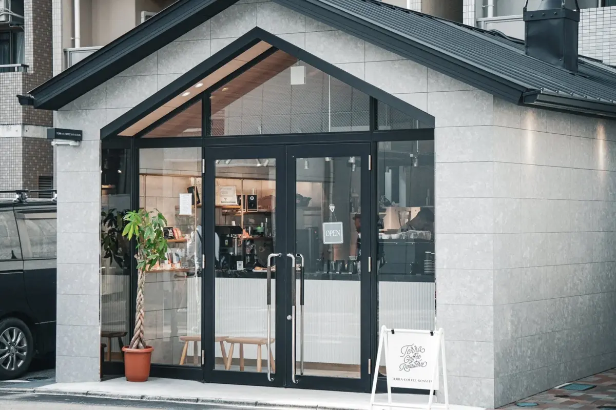 TERRA COFFEE ROASTERSの店舗外観