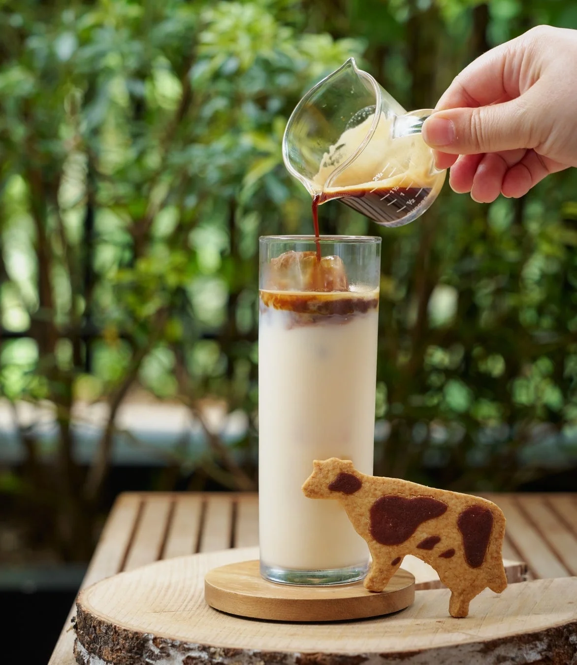 A2牛乳カフェラテと牛さんクッキー
