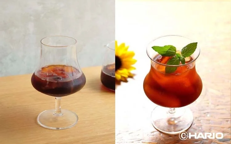 グラスとアイスコーヒー