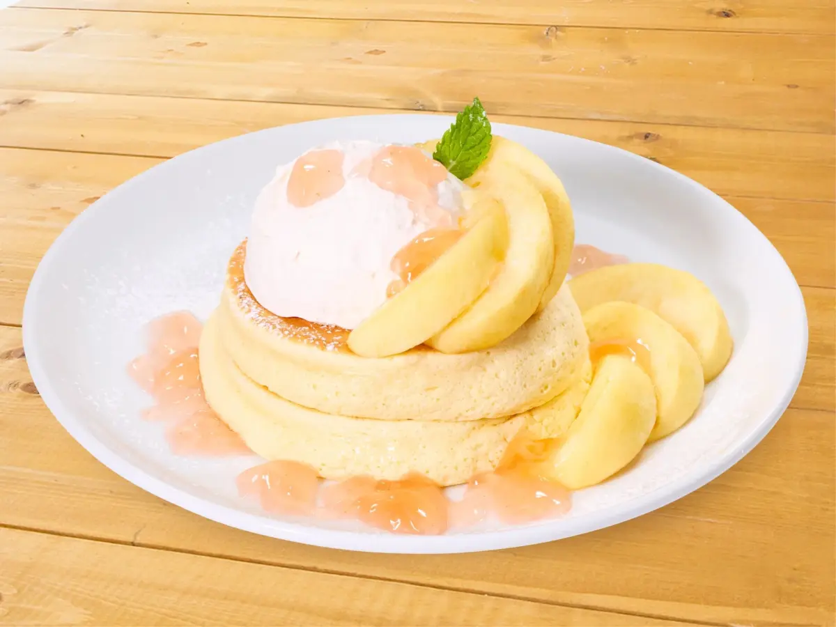 桃のリコッタパンケーキ