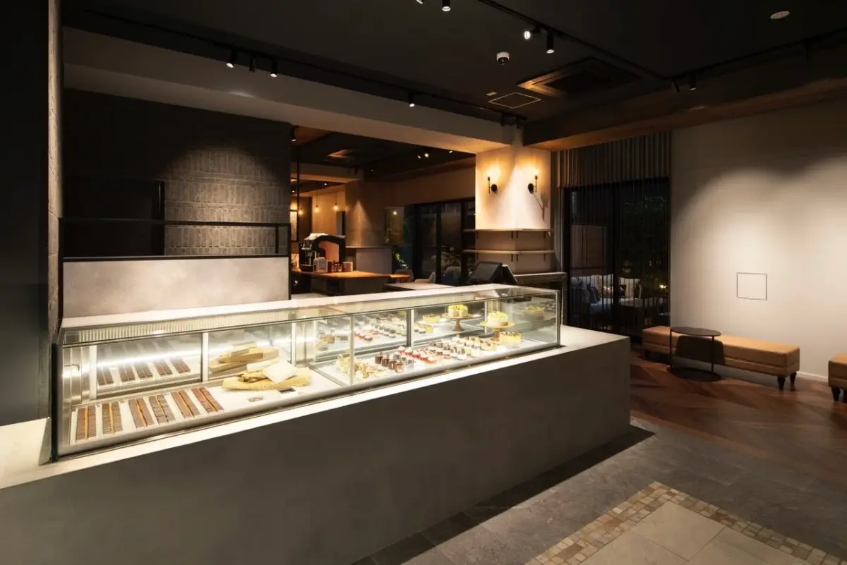 BEYOND SWEETS店内