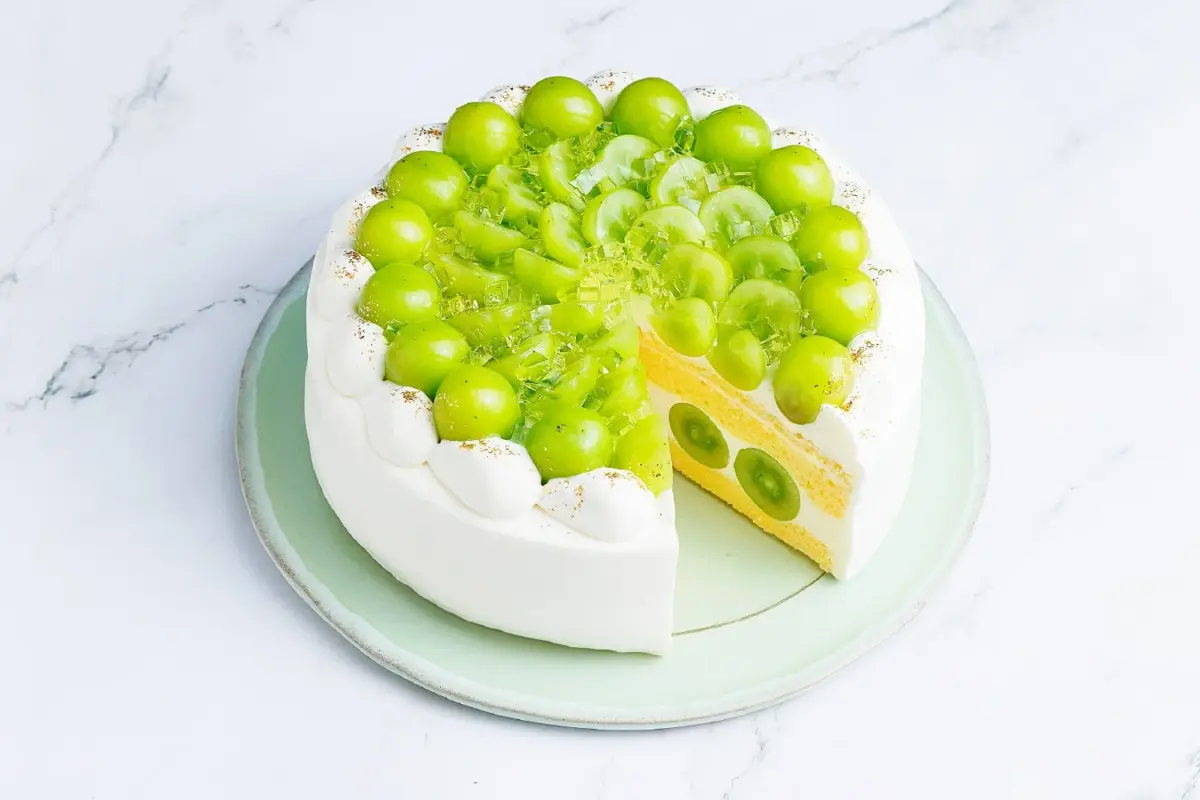 ホールケーキとカットケーキ、断面