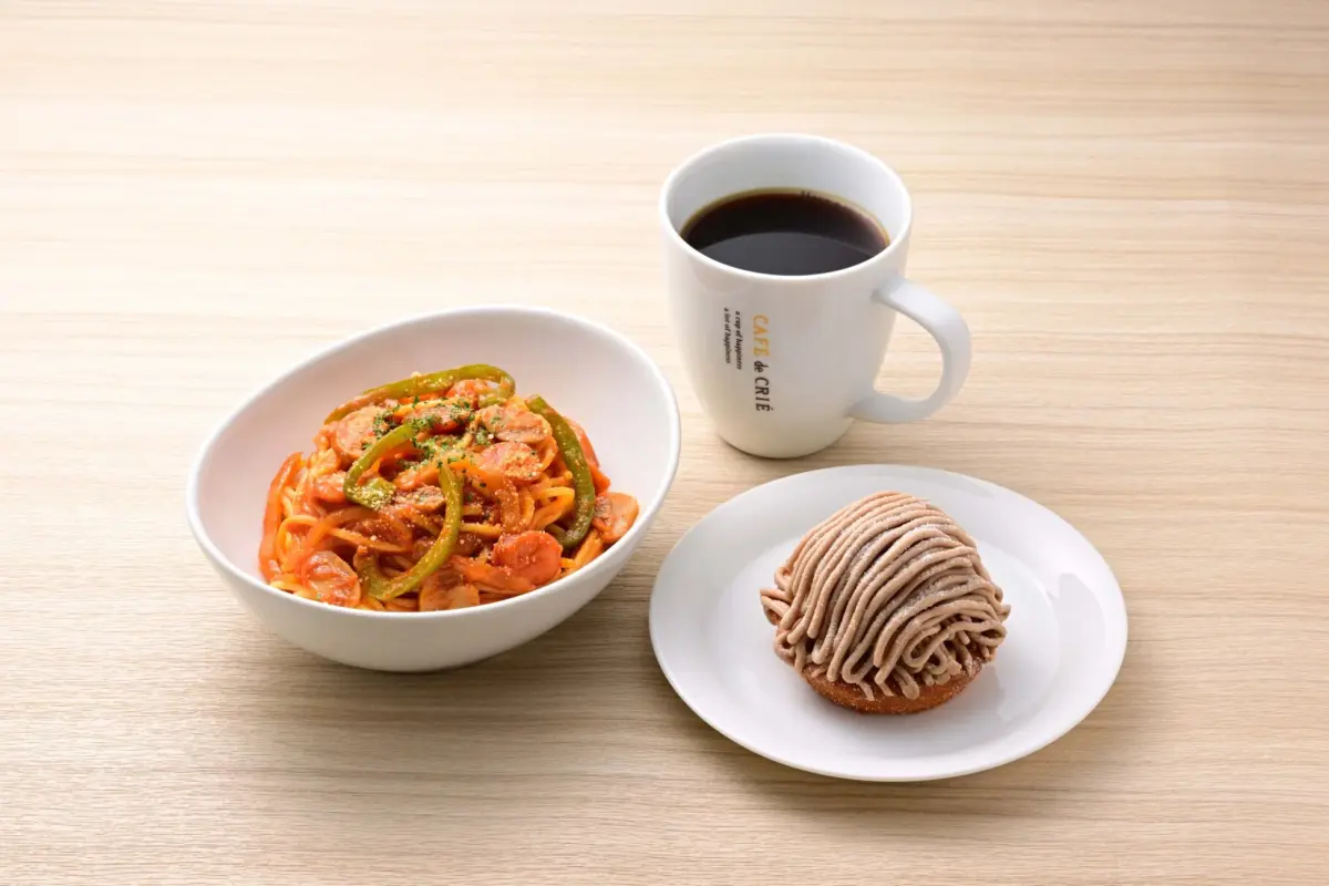 ナポリタン、コーヒー、モンブランのセット