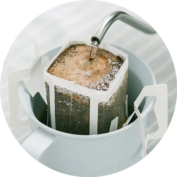 ドリップコーヒー抽出の様子