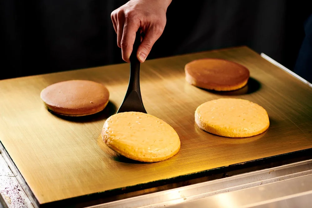 ホットケーキを焼いている様子